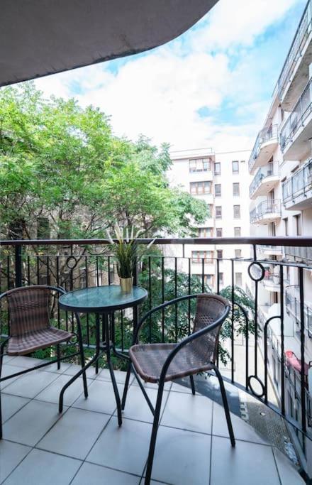 Free Parking! Soho Budapest 304, 4 Ppl, Ac, Fast Wifi, Smart Tv Eksteriør billede