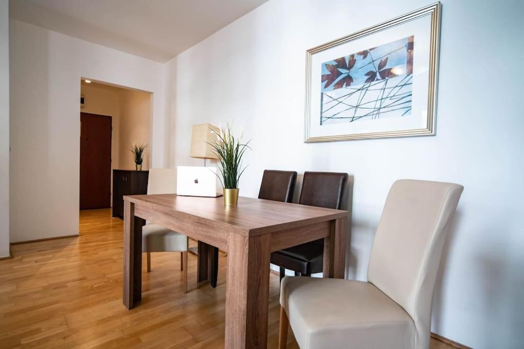 Free Parking! Soho Budapest 304, 4 Ppl, Ac, Fast Wifi, Smart Tv Eksteriør billede